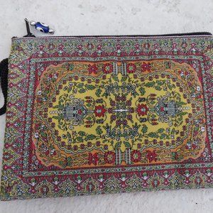 PERSIAN RUG DESIGN TAPESTRY POUCH